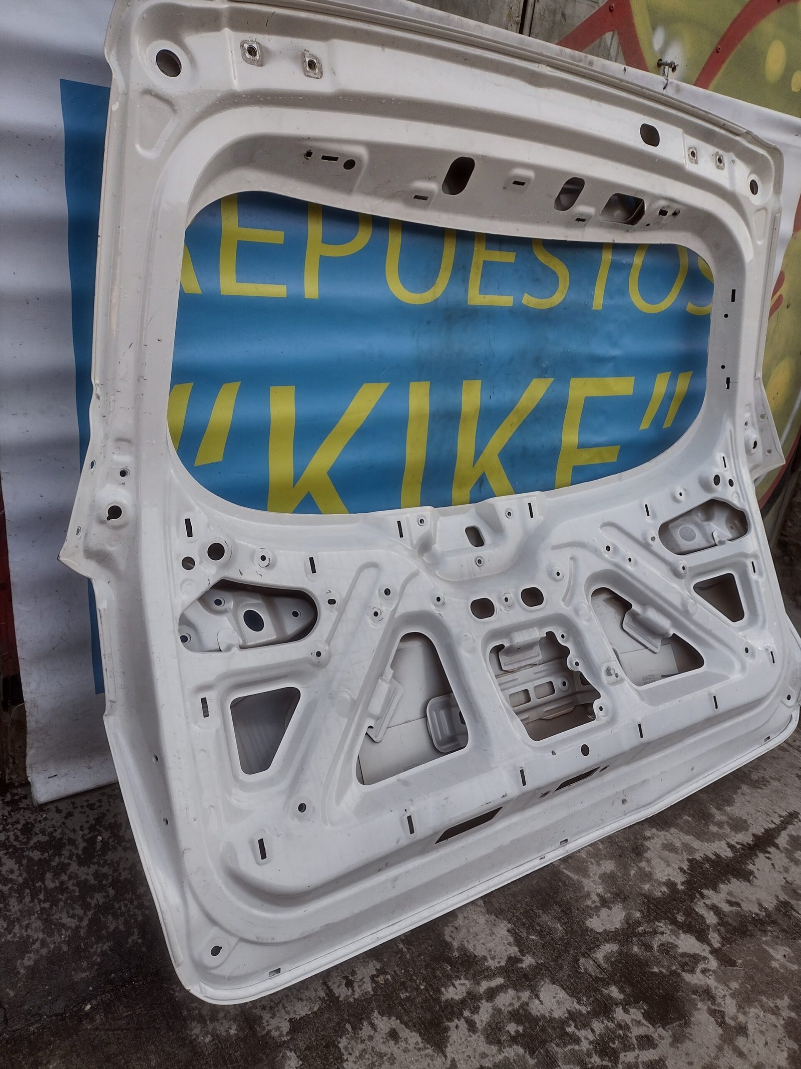 Portalón Chevrolet groove 2021 - 2022 - Imagen 2