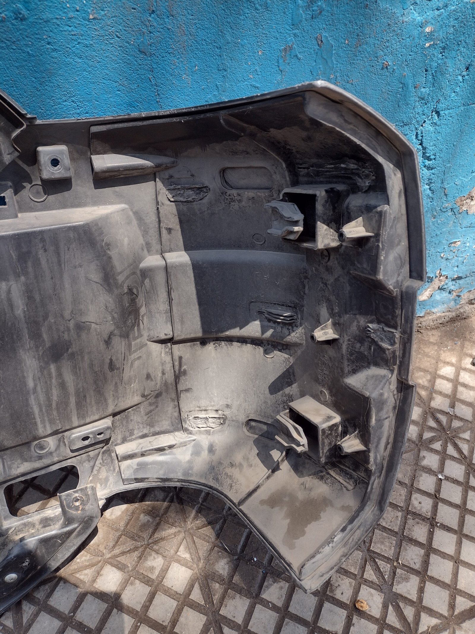 Cubre rueda de repuesto mitsubishi montero 2008 - 2012 - Imagen 7