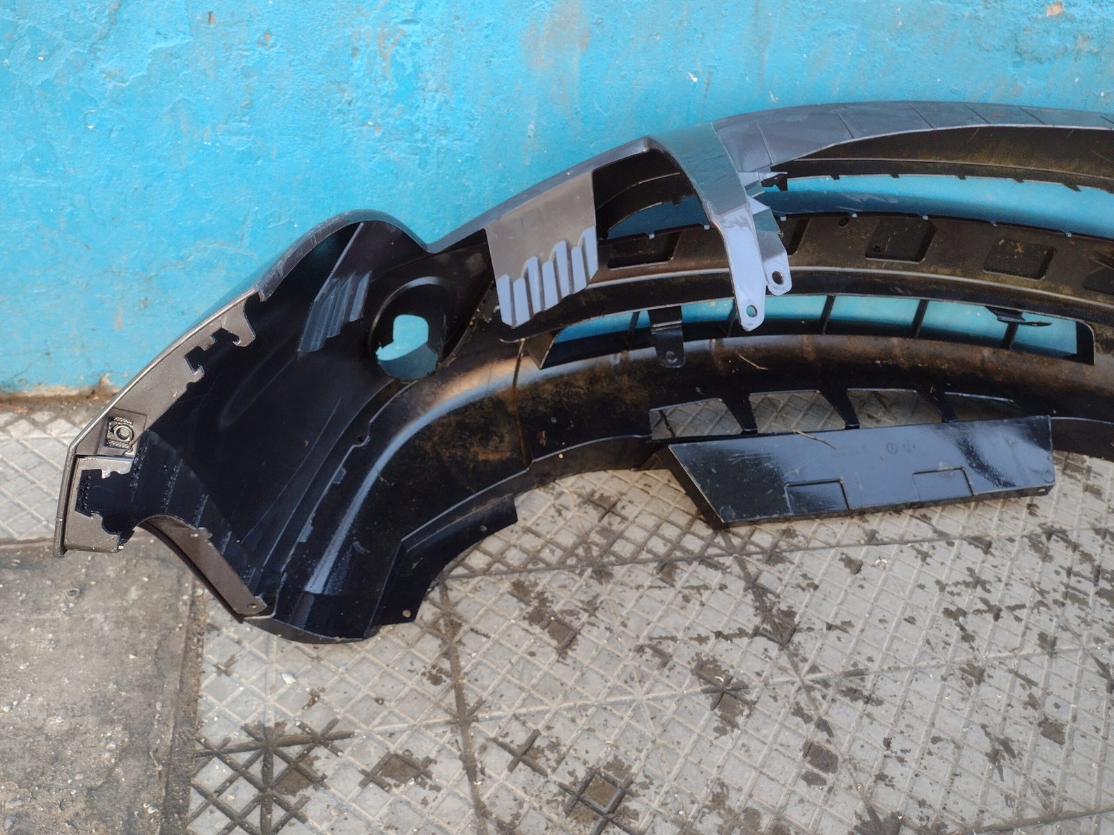 Parachoque delantero suzuki xl7 2008 - 2010 - Imagen 7