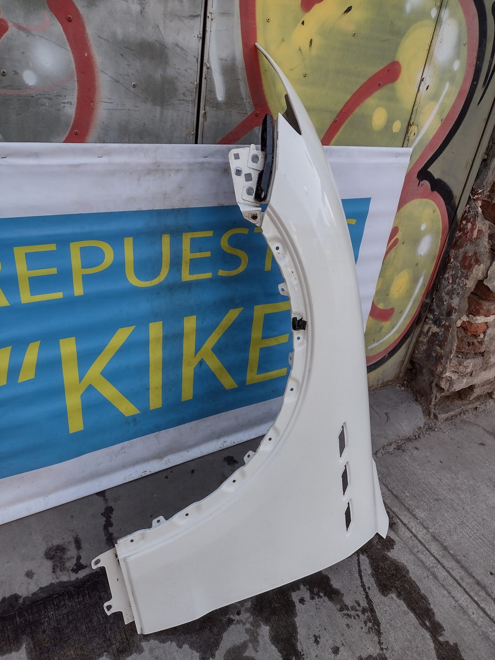 Tapabarro izquierdo Maserati levante 2018 - 2022 - Imagen 8