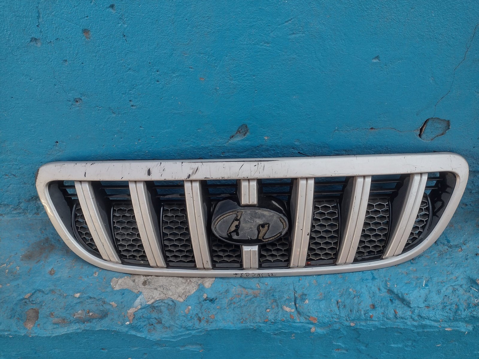 Mascara hyundai terracan 2001 - 2004