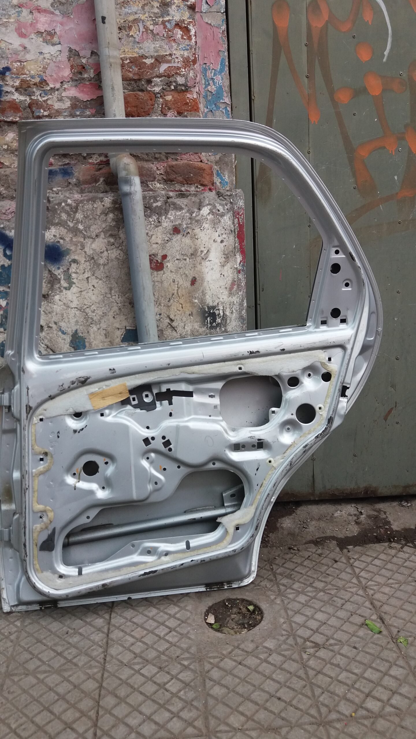 Puerta trasera derecha fiat palio 2001 - 2005 - Imagen 3