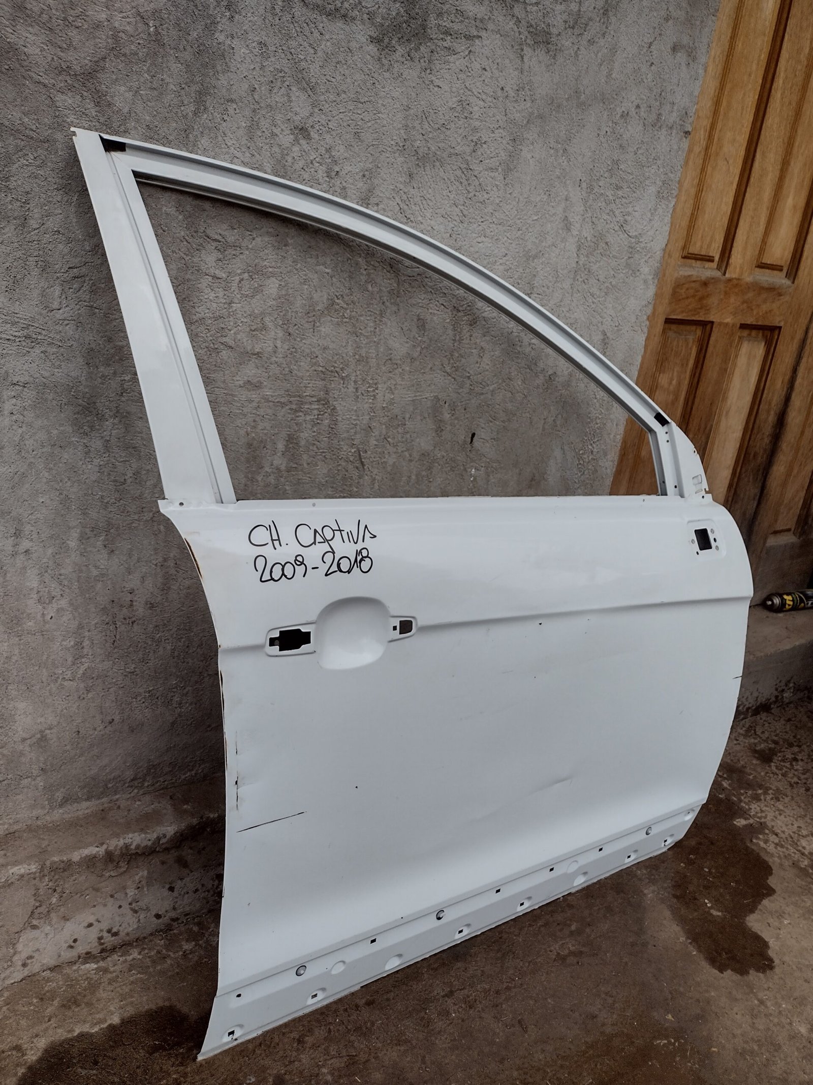 Puerta delantera derecha chevrolet captiva 2008 - 2018 - Imagen 2
