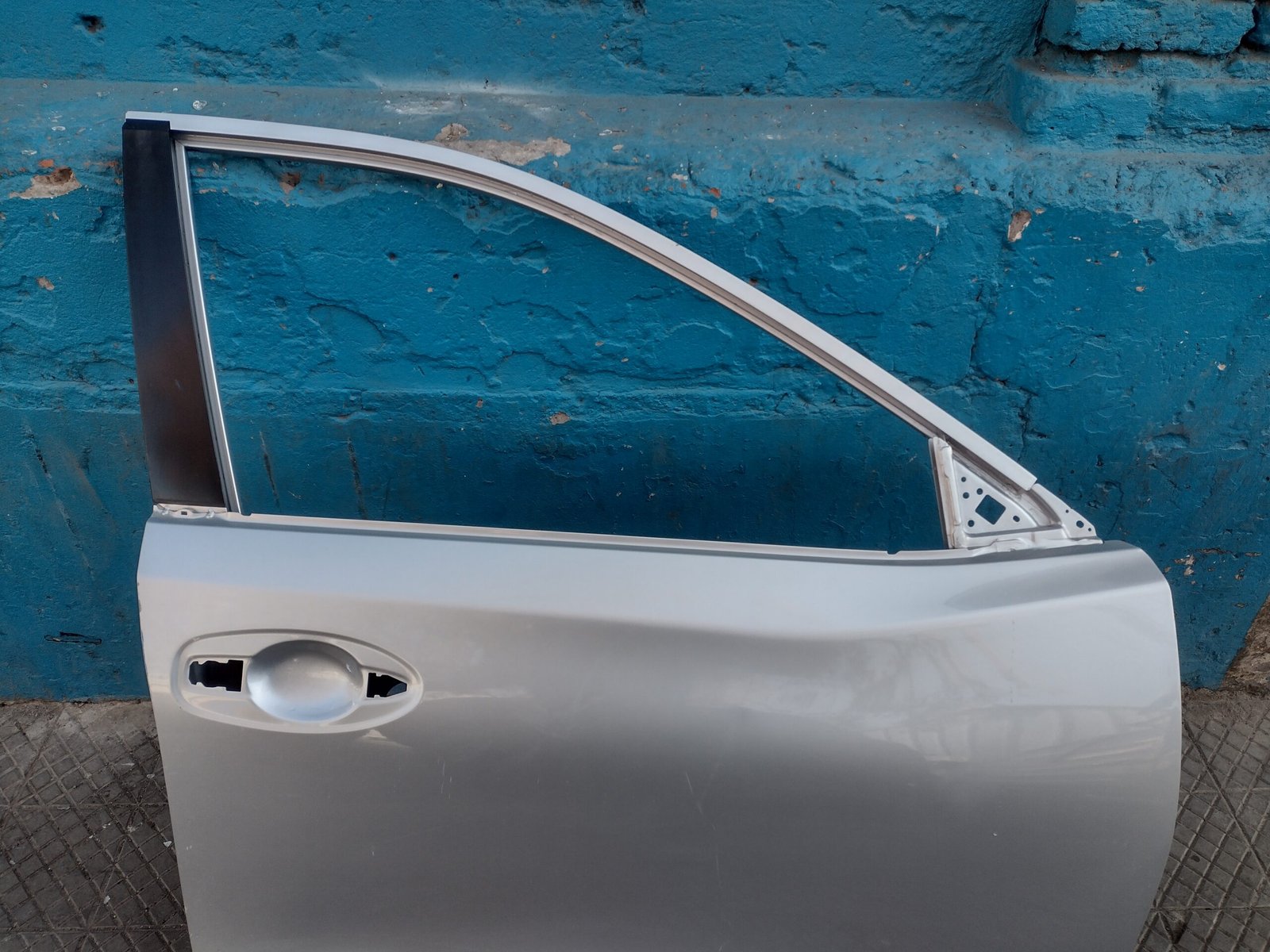 Puerta delantero derecho nissan xtrail 2015 - 2019 - Imagen 7