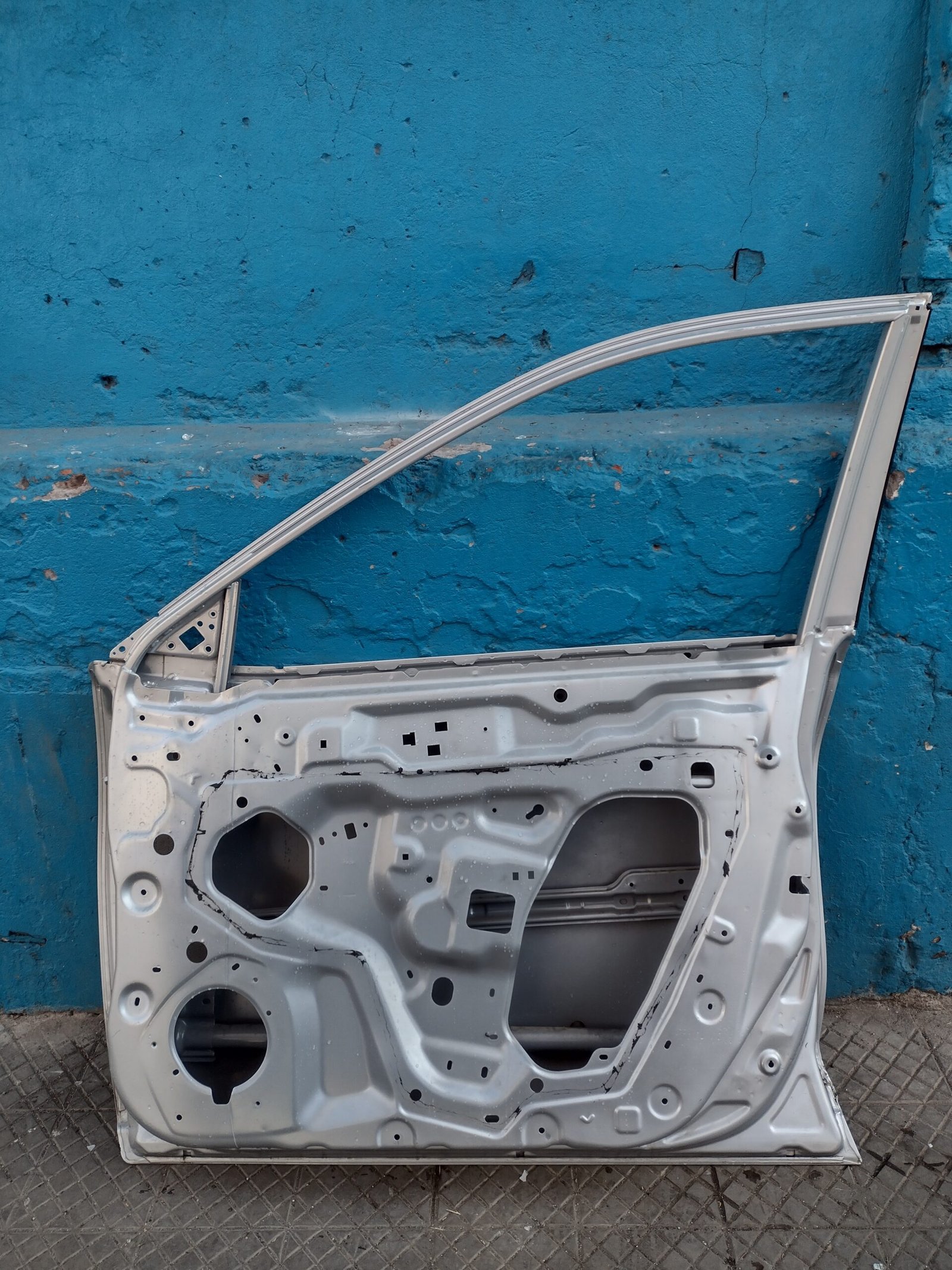 Puerta delantero derecho nissan xtrail 2015 - 2019 - Imagen 8