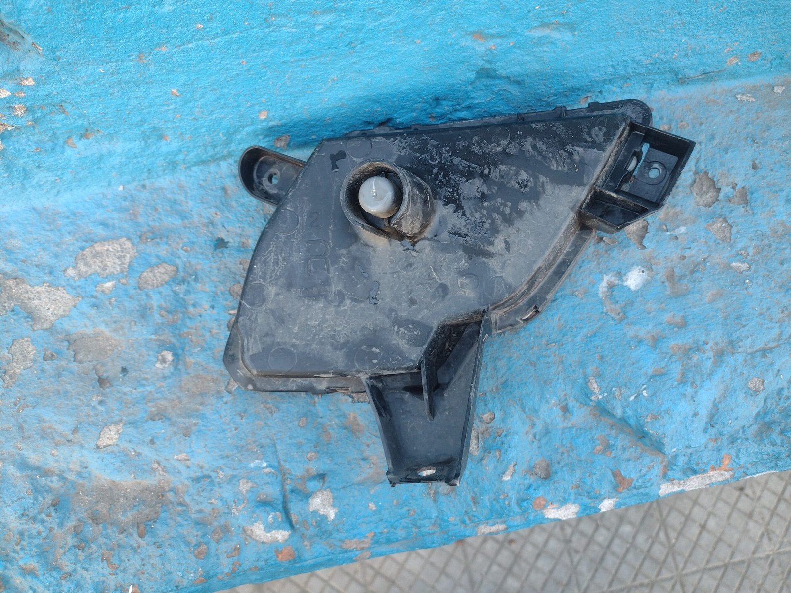 Foco de parachoque trasero derecho Mazda cx5 2012 - 2016 - Imagen 2
