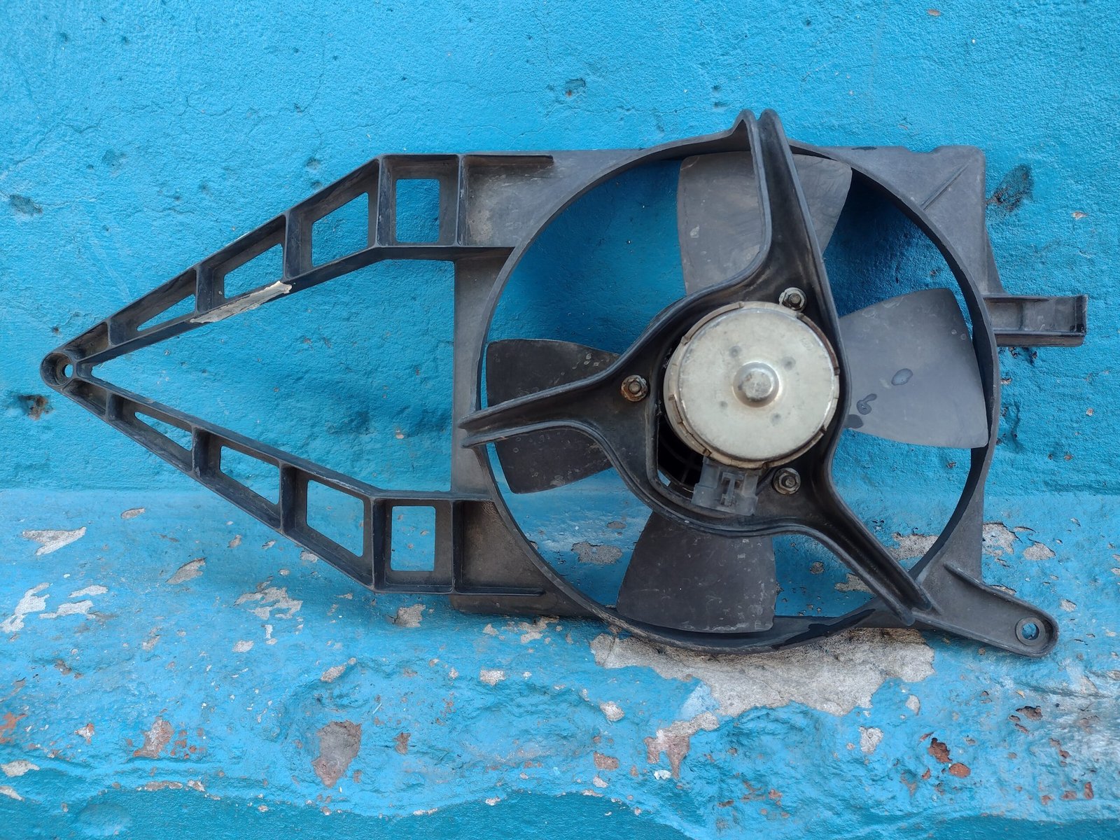 Electroventilador Chevrolet Corsa 1998 - 2006 - Imagen 3