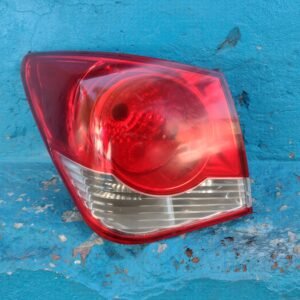 Foco trasero izquierdo Chevrolet Cruze 2011 - 2015