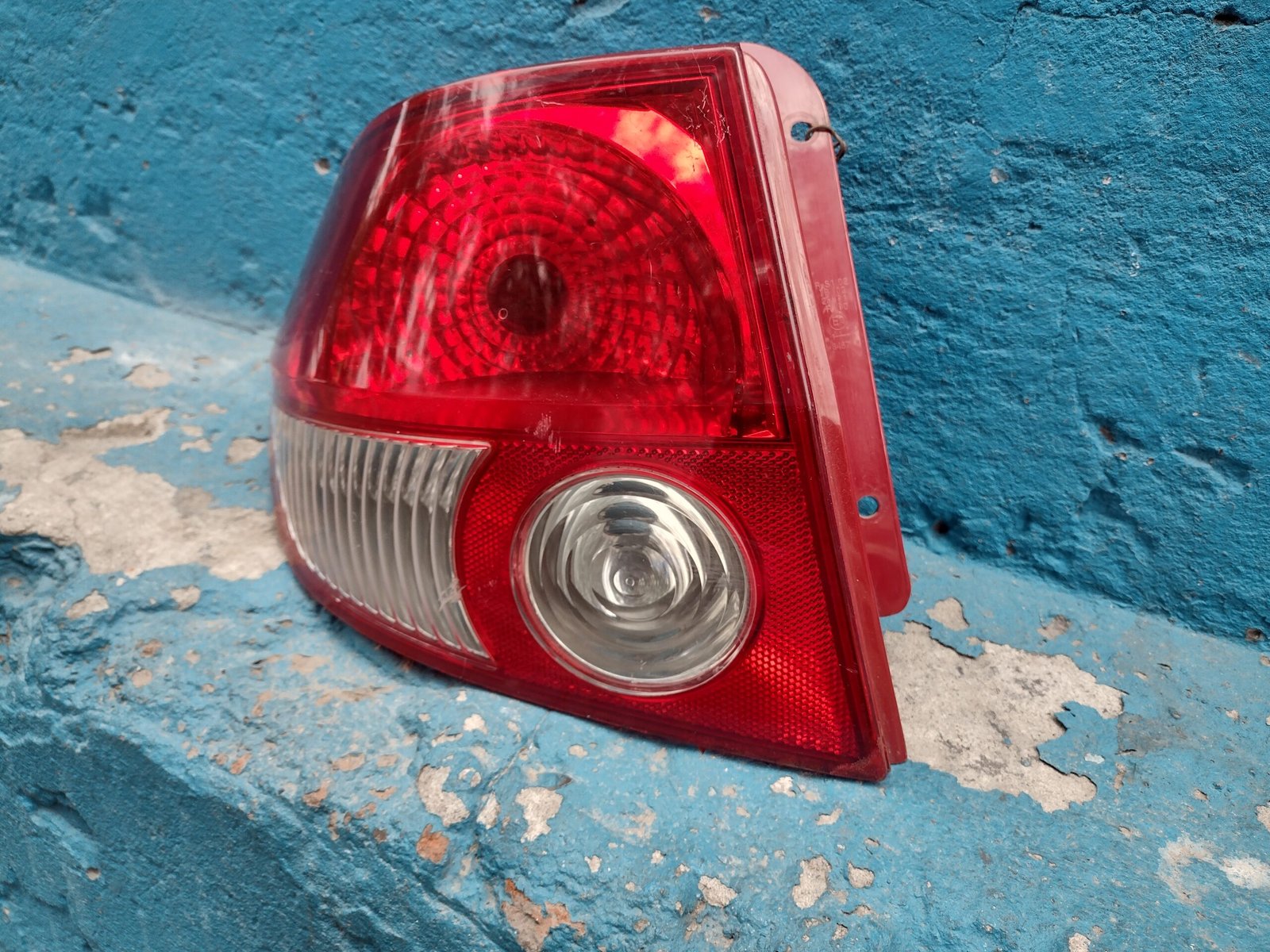 Foco trasero izquierdo Hyundai getz 2003 - 2005 - Imagen 6