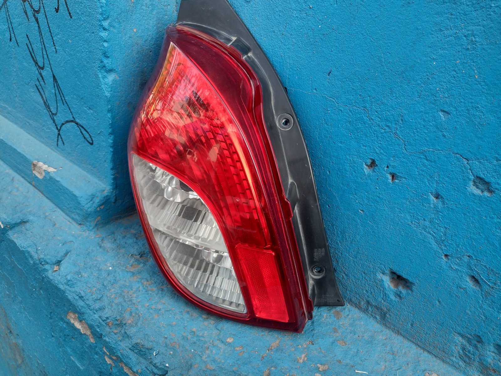 Foco trasero izquierdo suzuki alto 800 - Imagen 2