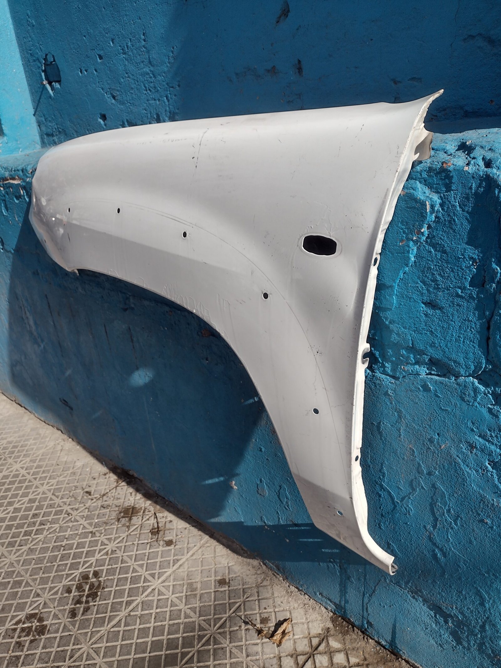 Tapabarro izquierdo mazda bt50 2006 - 2012