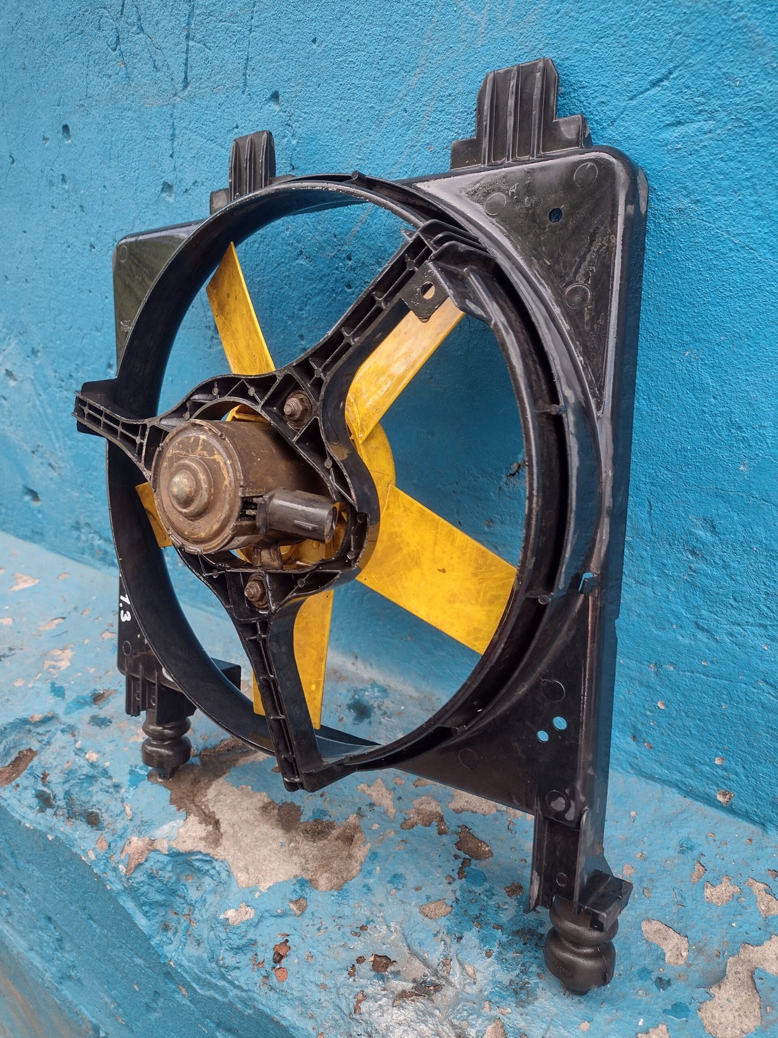 Electroventilador Ford fiesta 1993 - 1996 - Imagen 5