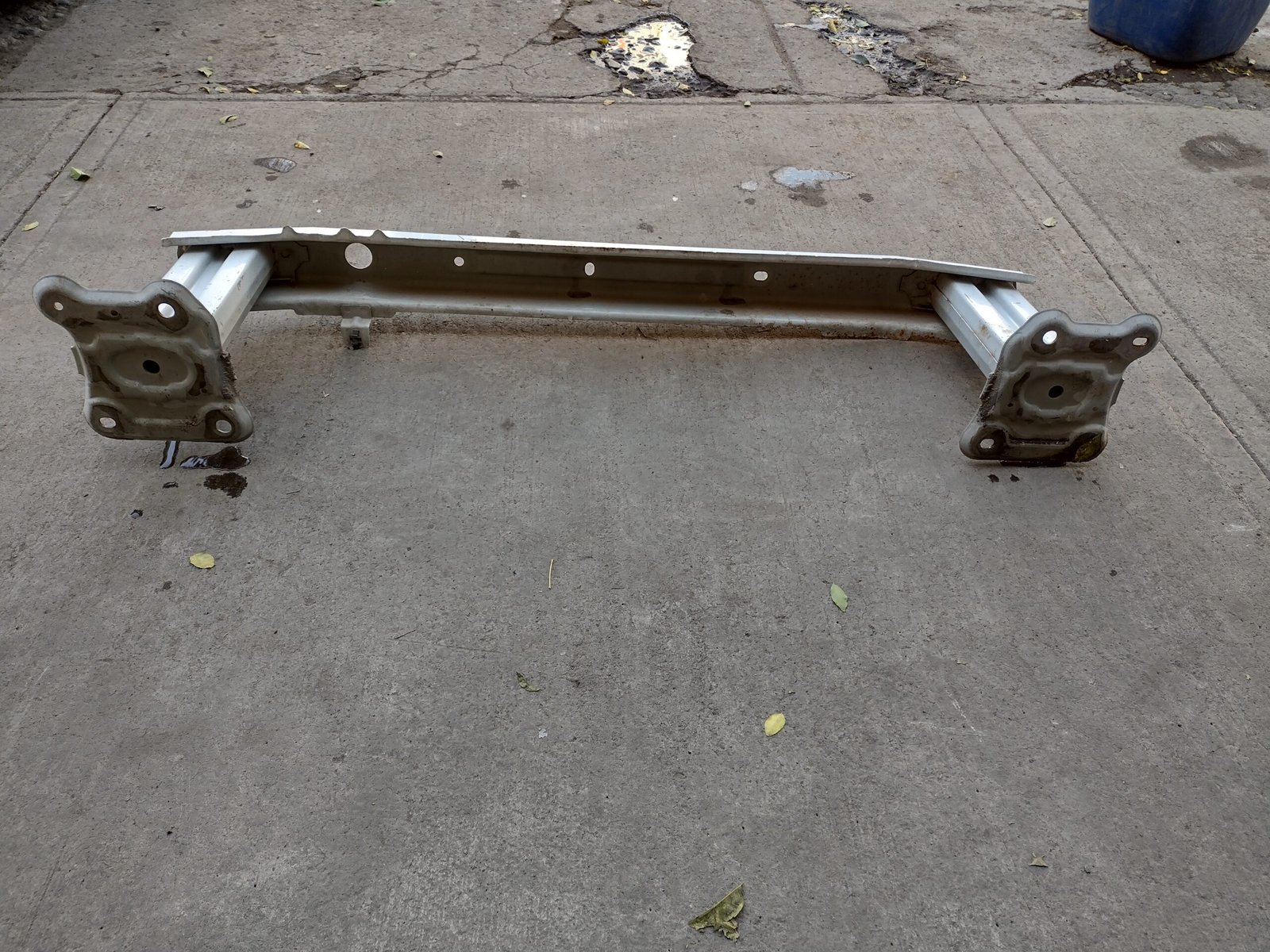 Refuerzo trasero Mazda 3 2010 - 2014 - Imagen 6