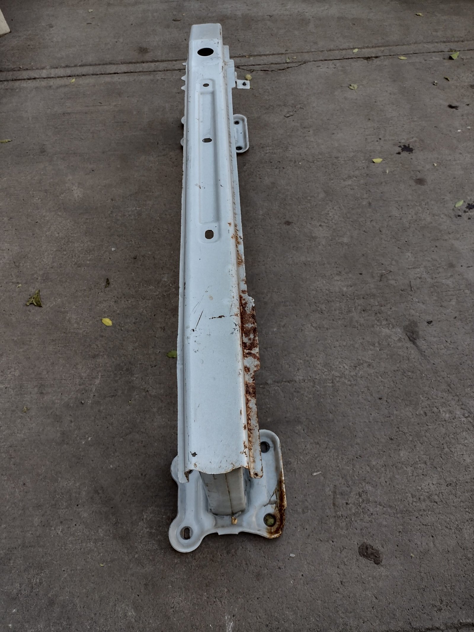 Refuerzo trasero Mazda 3 2010 - 2014 - Imagen 3