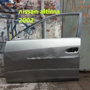 Puerta delantera izquierda Nissan altima 2002