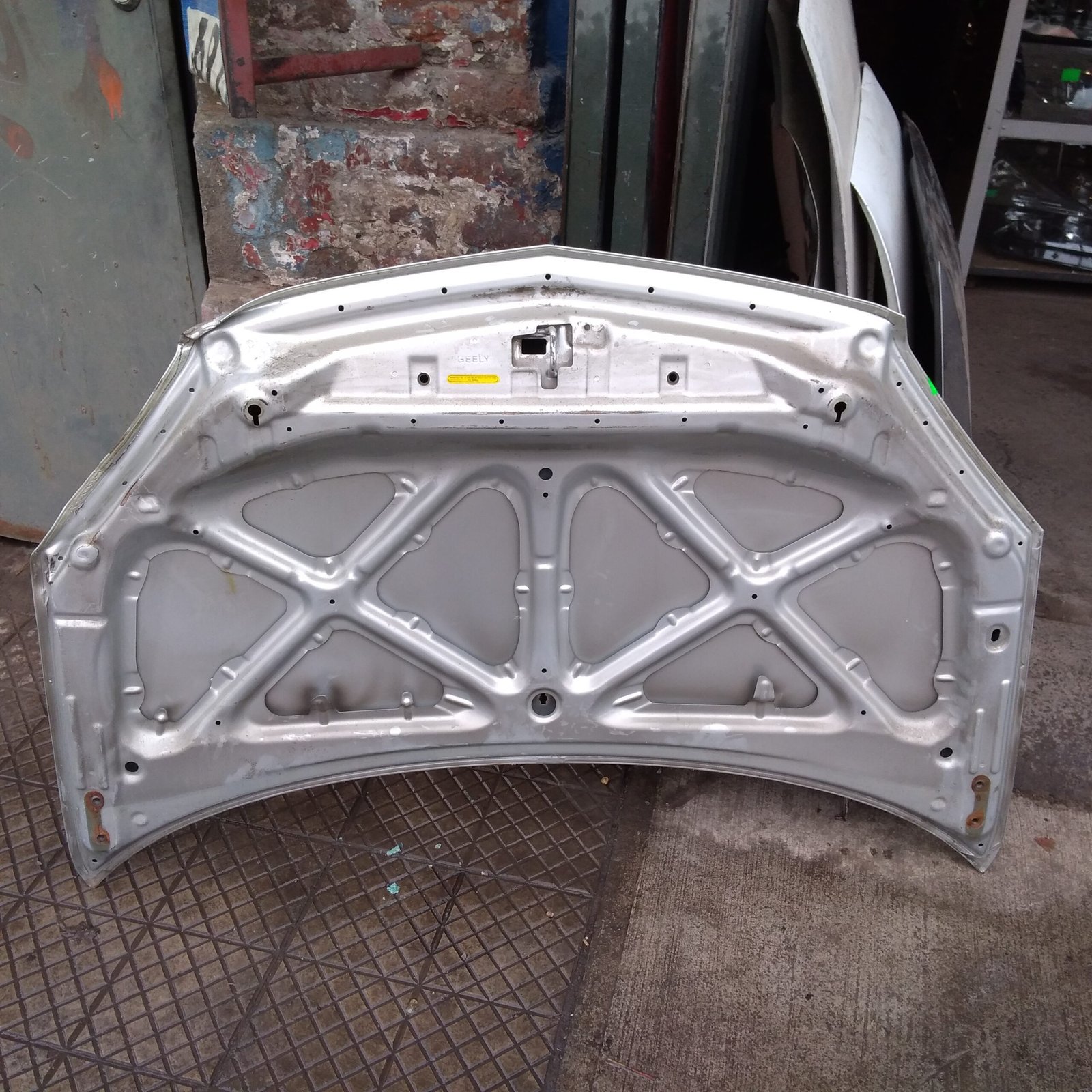 Capot Geely MK 2008 - 2013 - Imagen 5