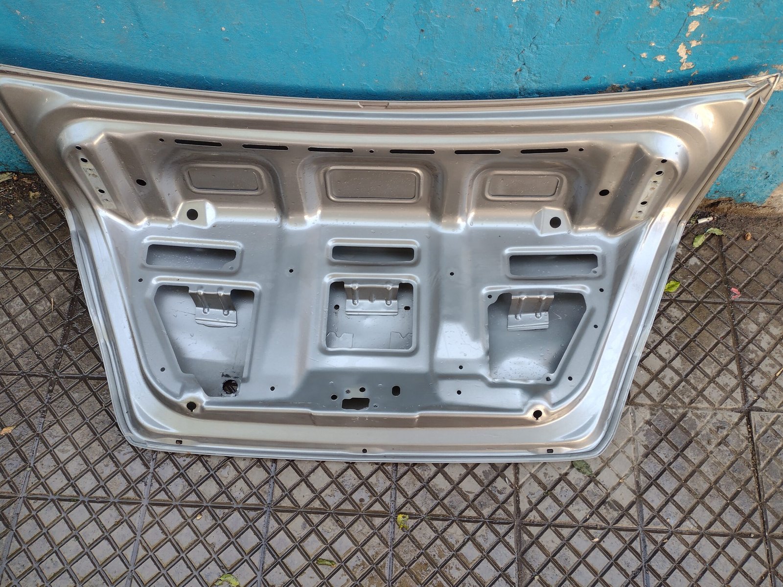 Tapa maleta Chevrolet Sail 2011 - 2015 - Imagen 5