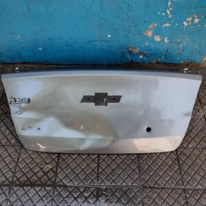 Tapa maleta Chevrolet Sail 2011 - 2015