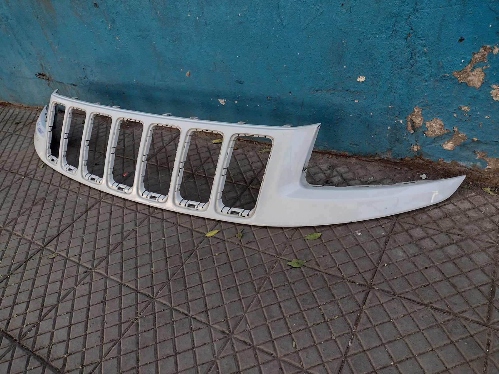 Mascara Jeep grand Cherokee 2014 - 2015 - Imagen 3