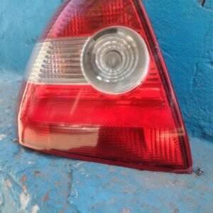 Foco trasero izquierdo Renault Megane 2005 - 2006