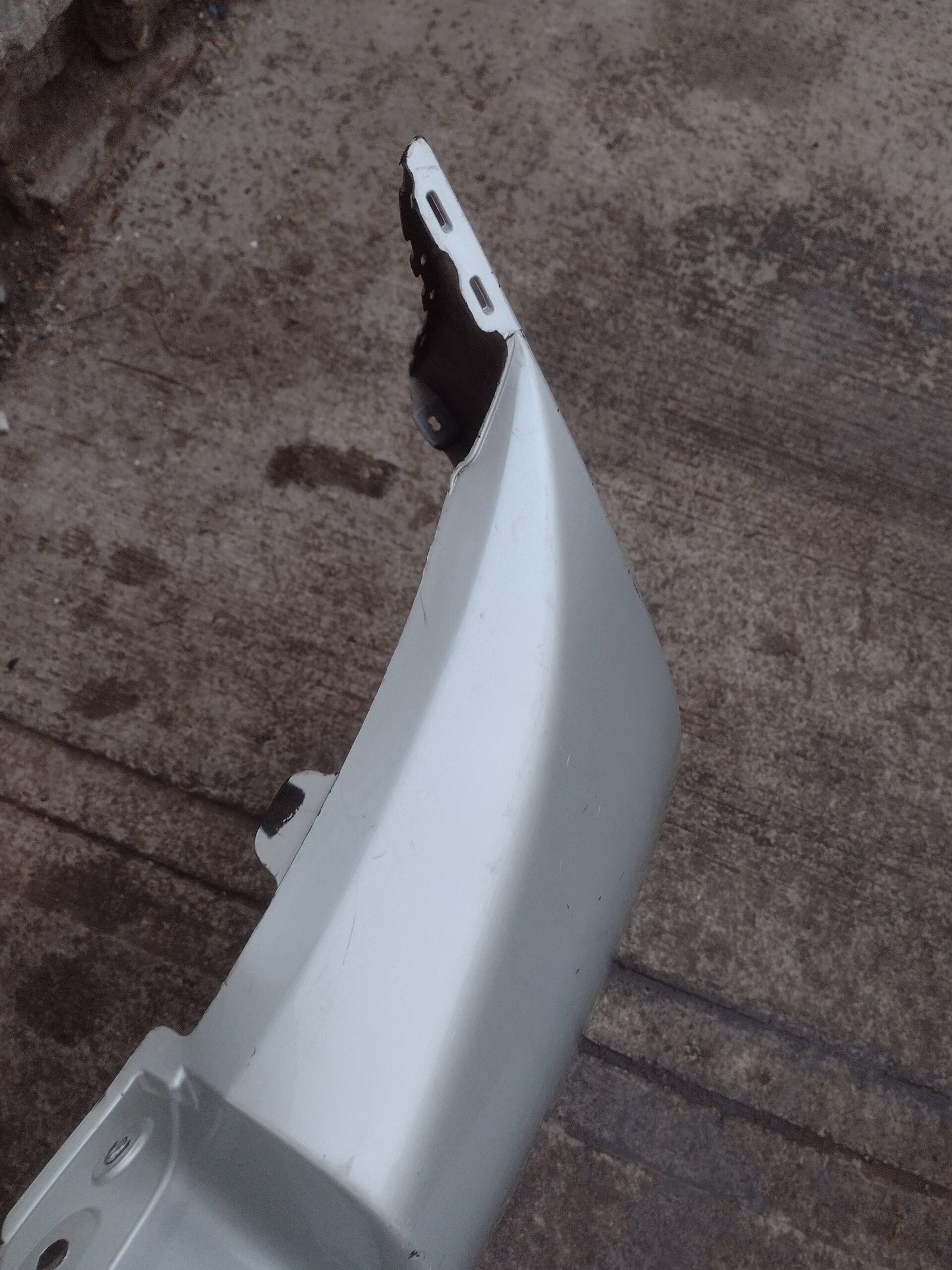 Parachoque trasero suzuki celerio 2015 - 2018 - Imagen 4