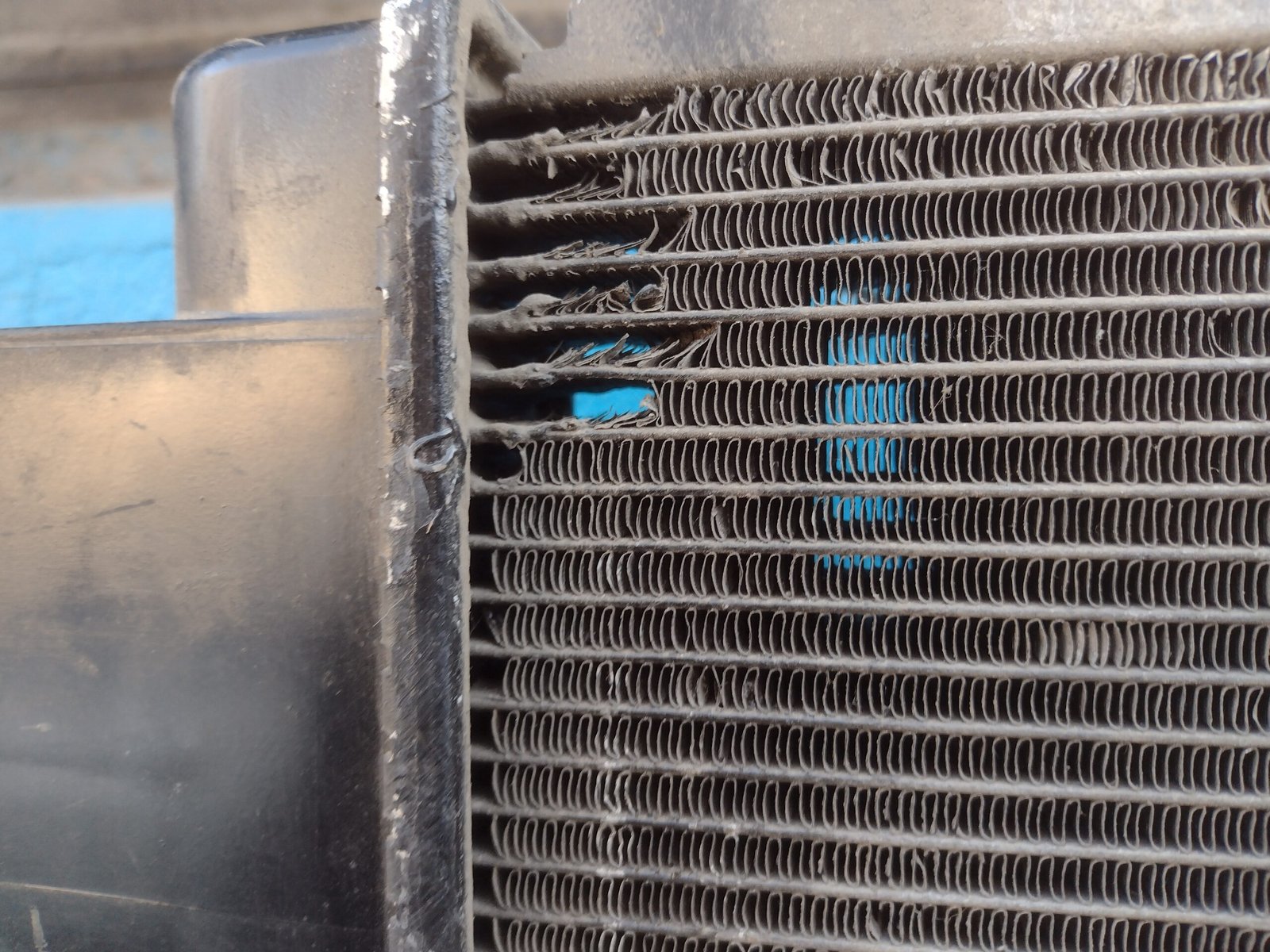 Radiador de agua mitsubishi l200 2007 - 2018 - Imagen 9