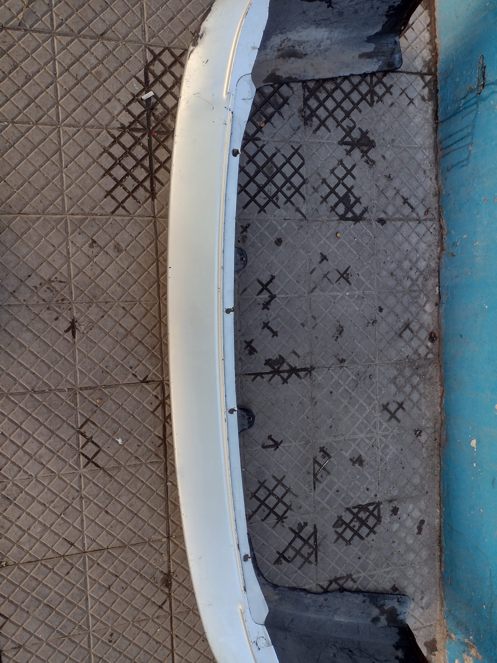 Parachoque trasero Samsung sm3 2003 - 2005 - Imagen 10