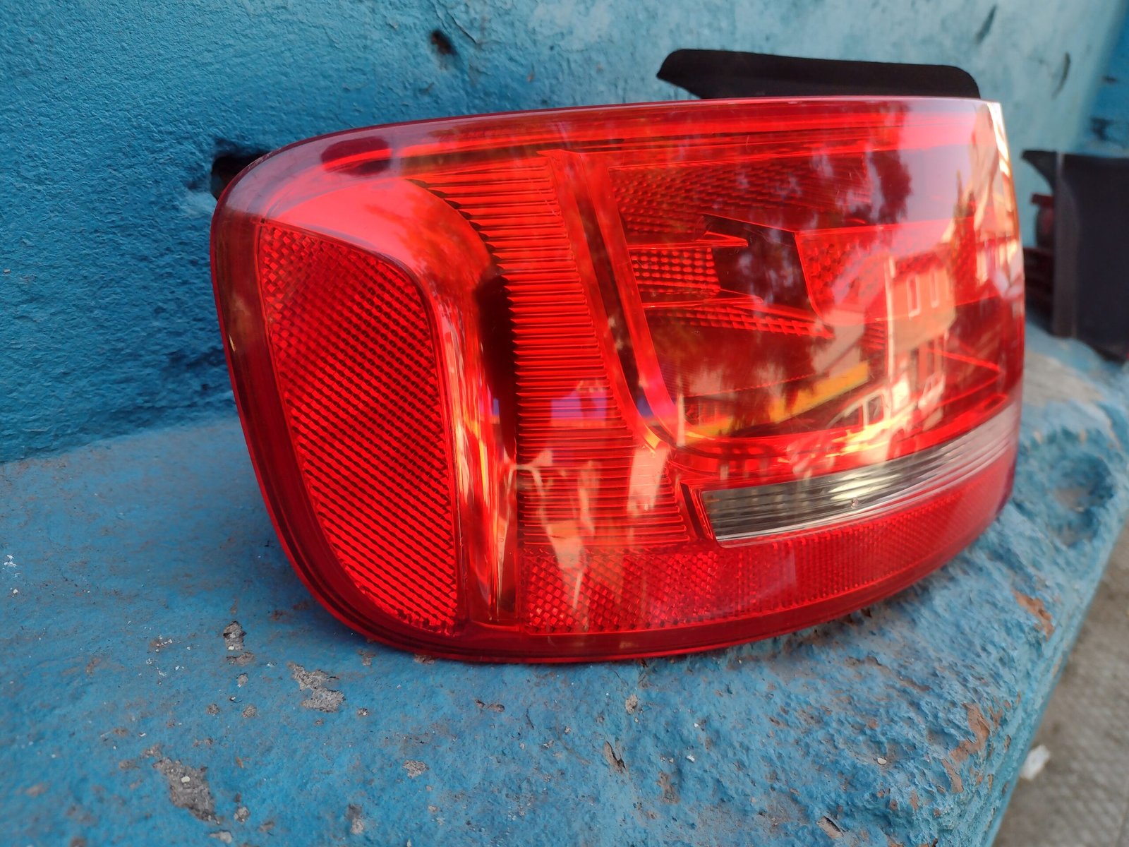 Foco trasero izquierdo audi A4 2008 - 2011 - Imagen 4