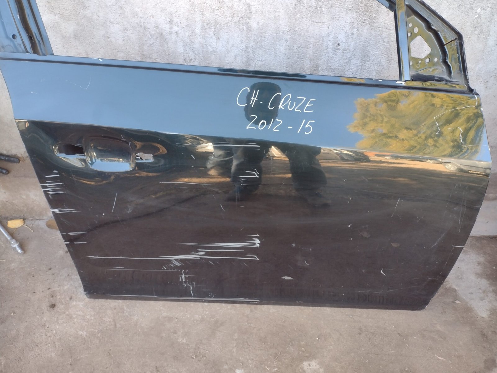 Puerta delantera derecha chevrolet cruze 2011 - 2014 - Imagen 4