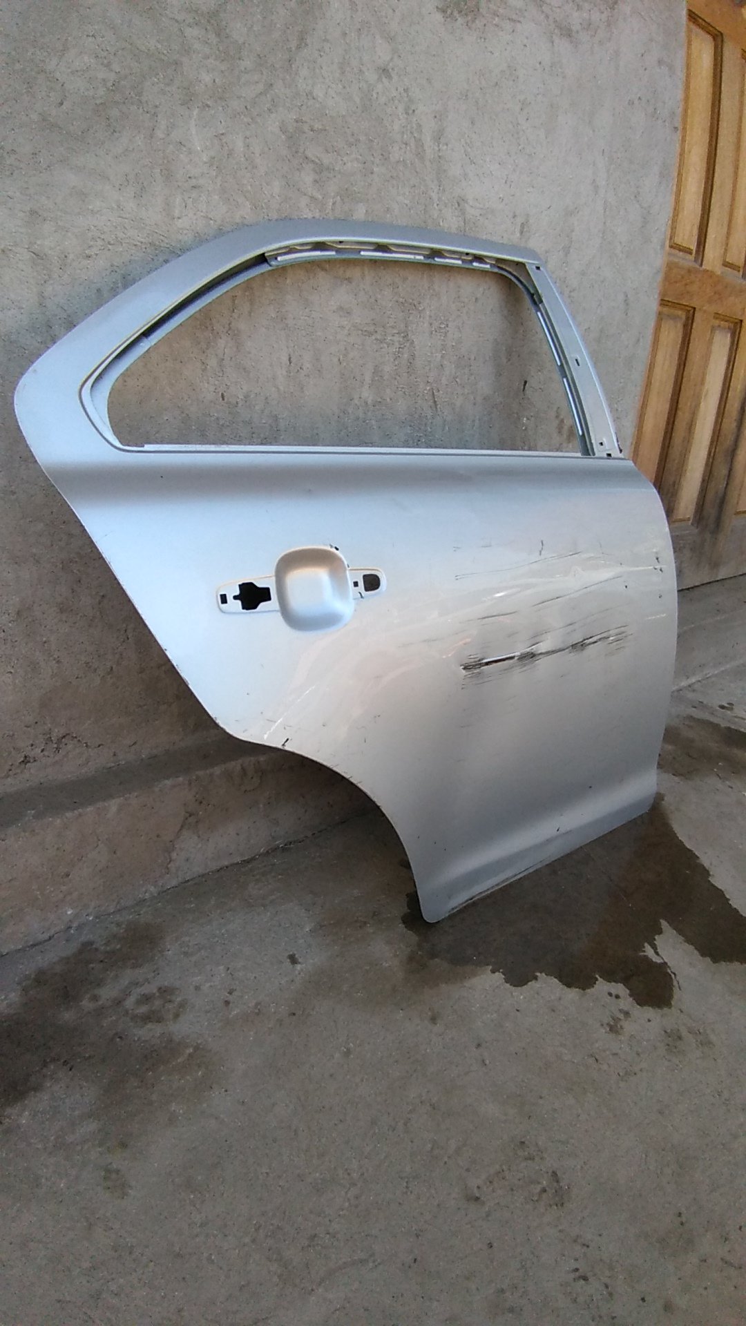 Puerta trasera derecha suzuki kizashi 2010 - 2015 - Imagen 3