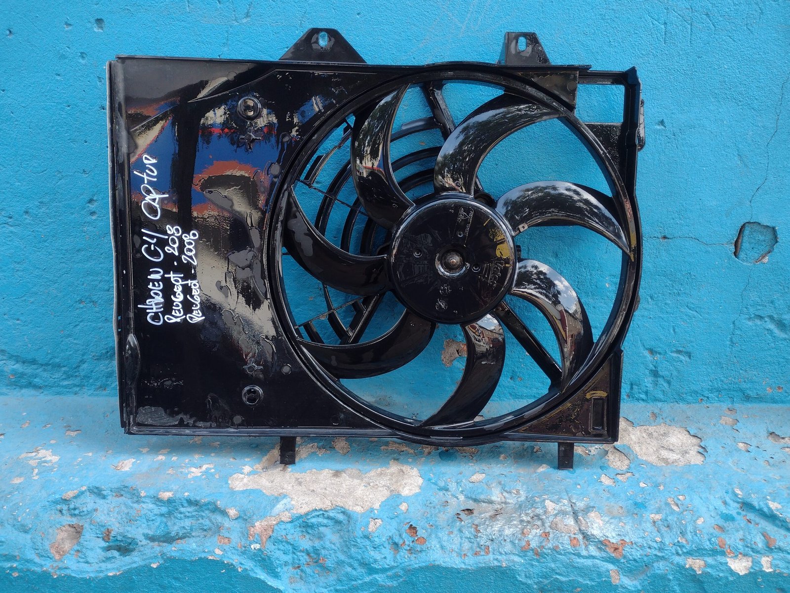 Electroventilador Peugeot 2008 con aire 2013
