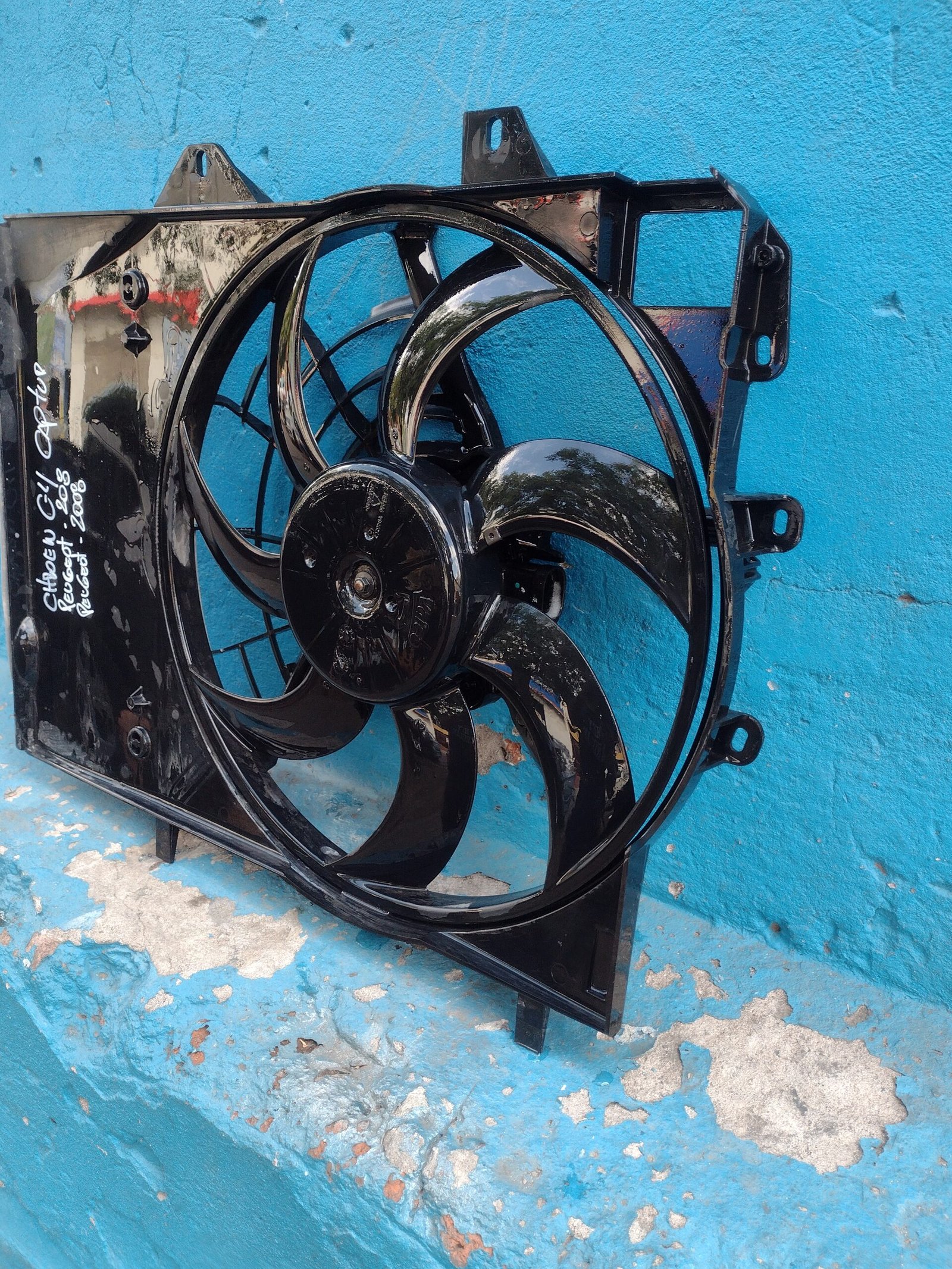 Electroventilador Peugeot 2008 con aire 2013 - Imagen 4