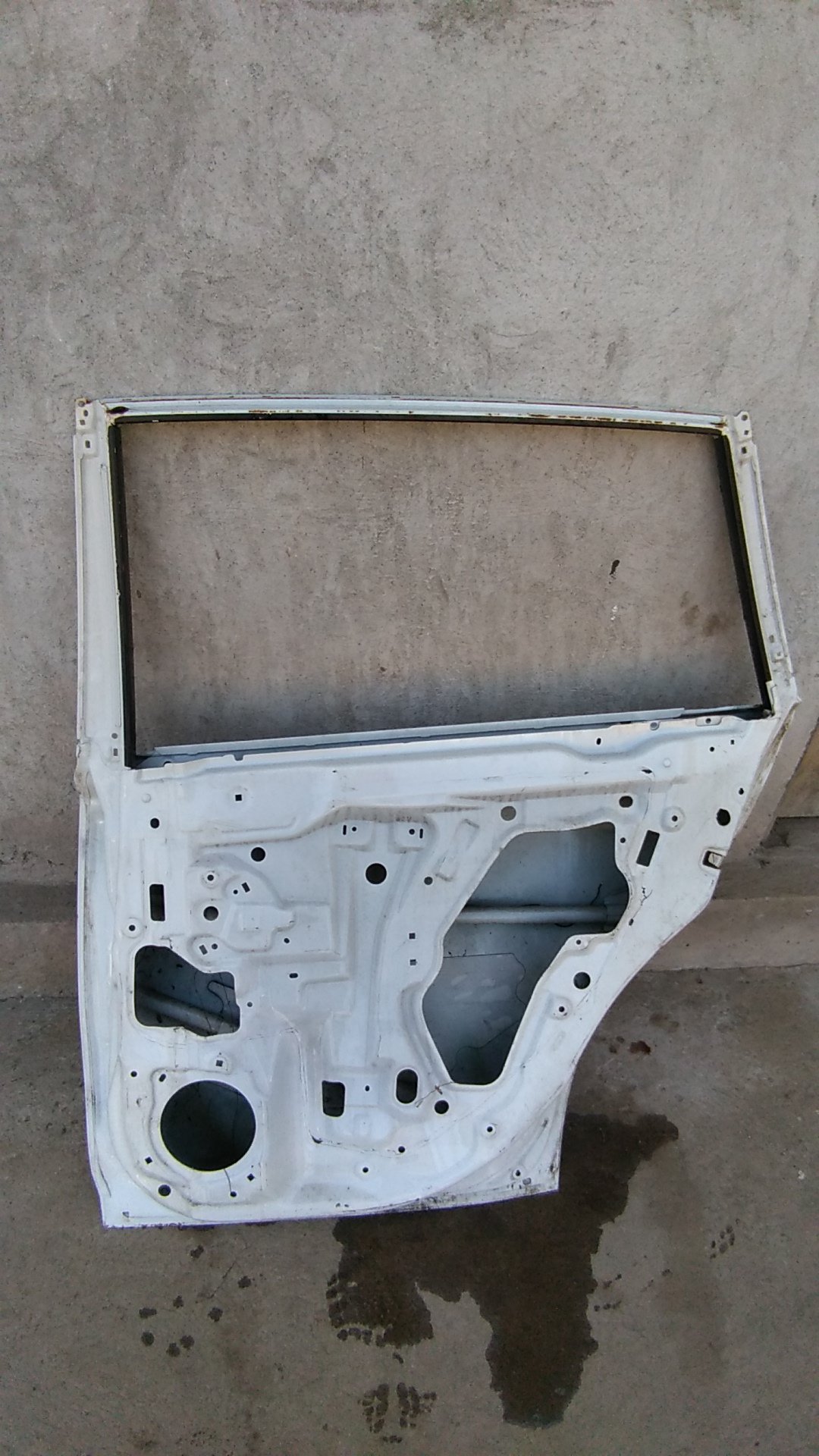 Puerta trasera derecha subaru outback 2011 - 2015 - Imagen 5