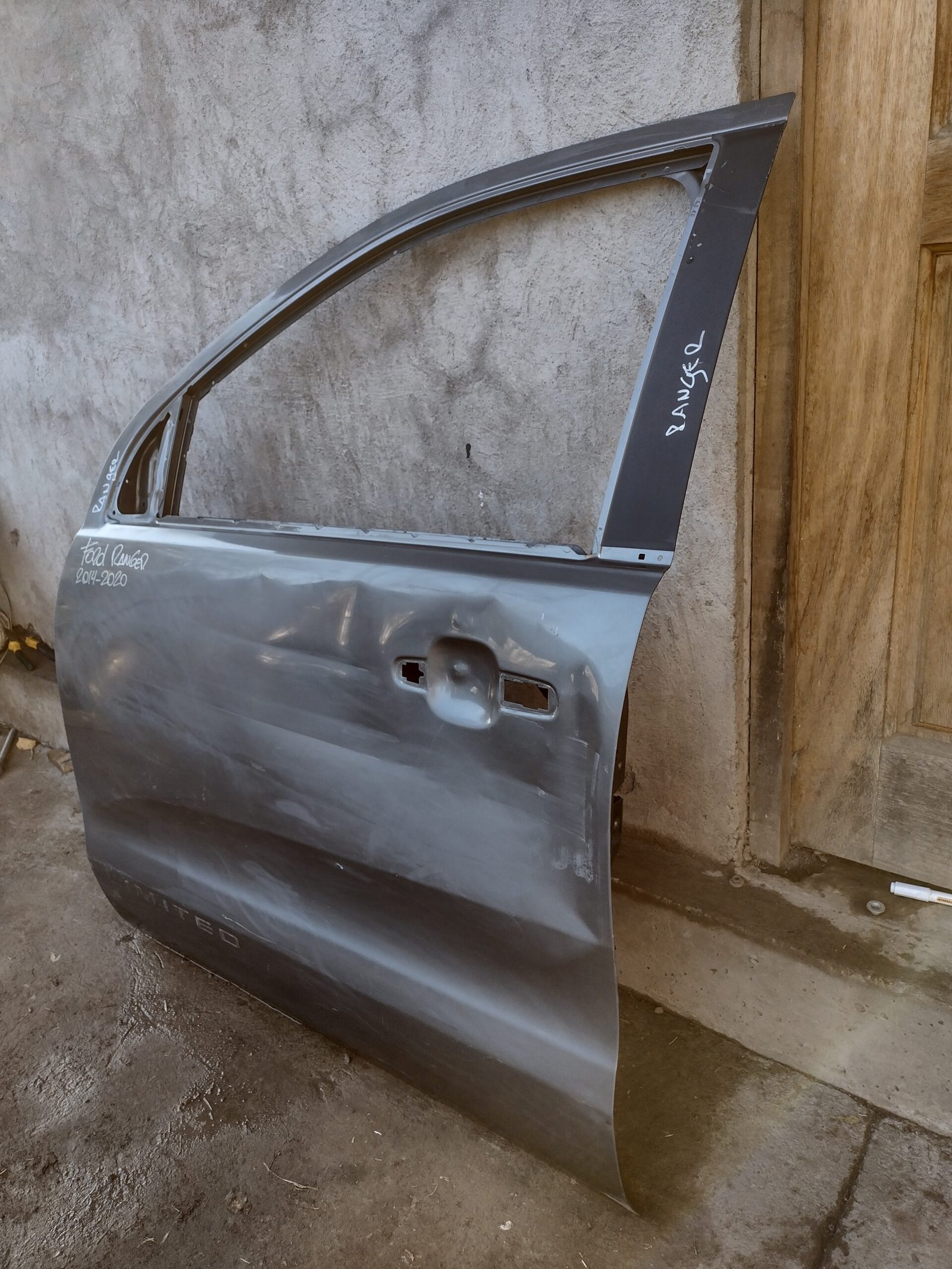 Puerta delantera izquierda ford ranger 2014 - 2020 - Imagen 3