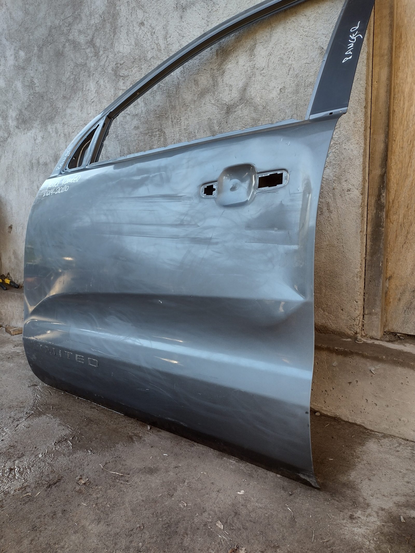 Puerta delantera izquierda ford ranger 2014 - 2020 - Imagen 2