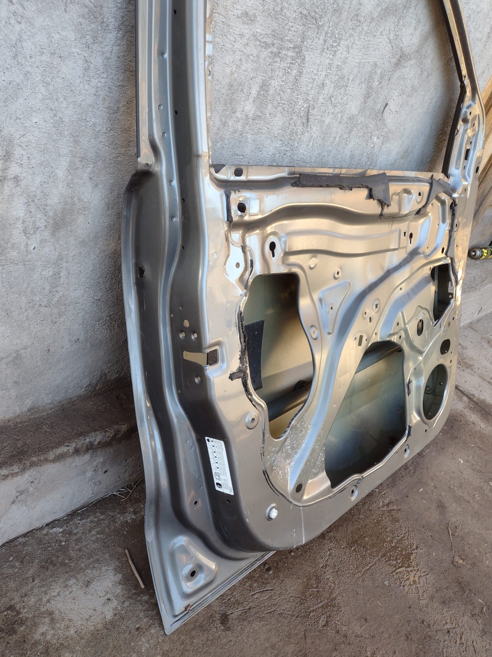 Puerta delantera izquierda ford ranger 2014 - 2020 - Imagen 8