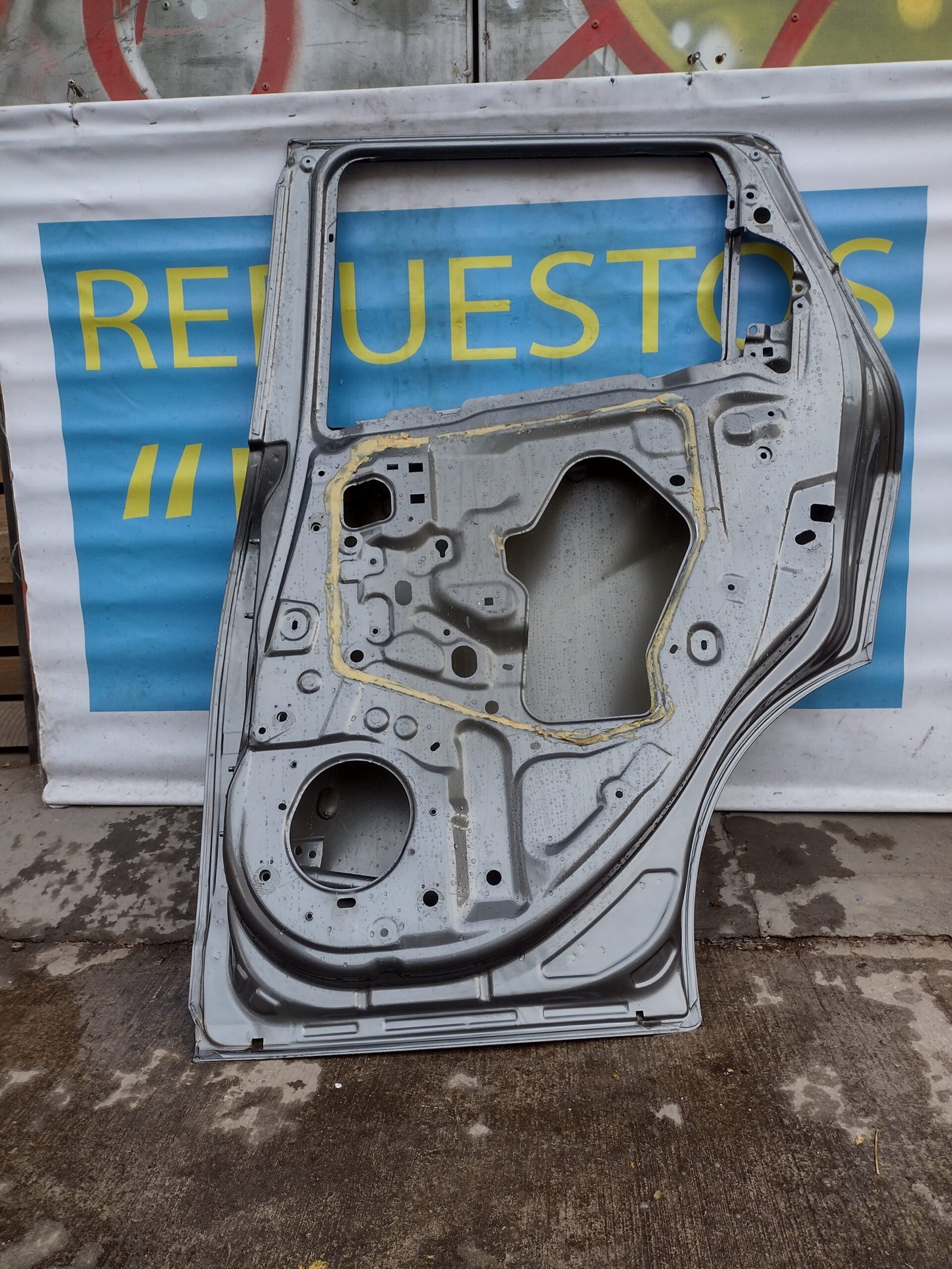 Puerta trasera derecho nissan juke 2012 - 2018 - Imagen 6