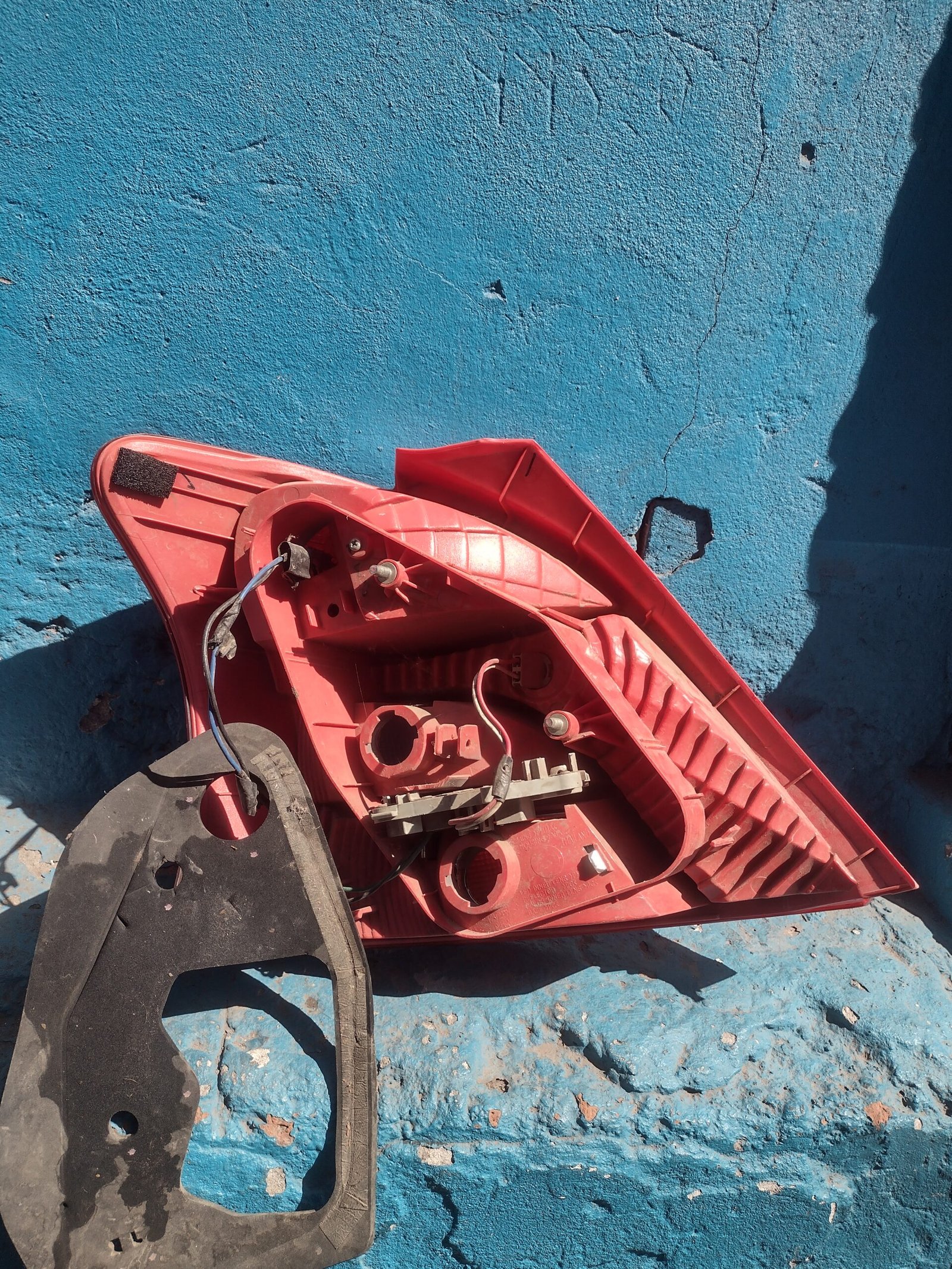 Foco trasero derecho Toyota Yaris Sport 2006 - 2009 - Imagen 6