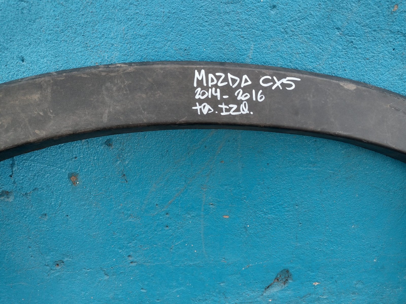 Moldura trasera izquierda Mazda cx5 2012 - 2016 - Imagen 3
