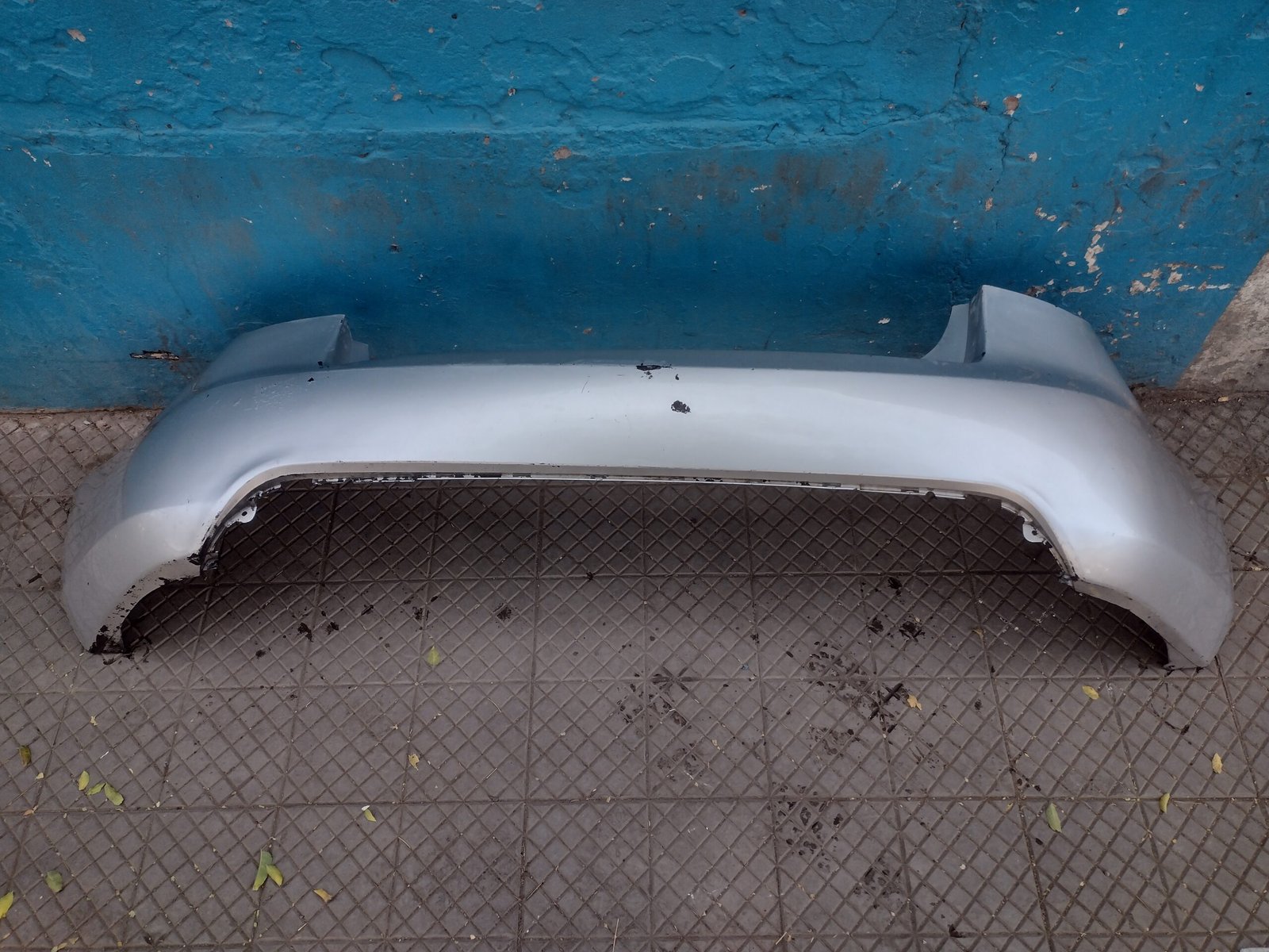 Parachoque trasero Kia Cerato 2011 - 2012