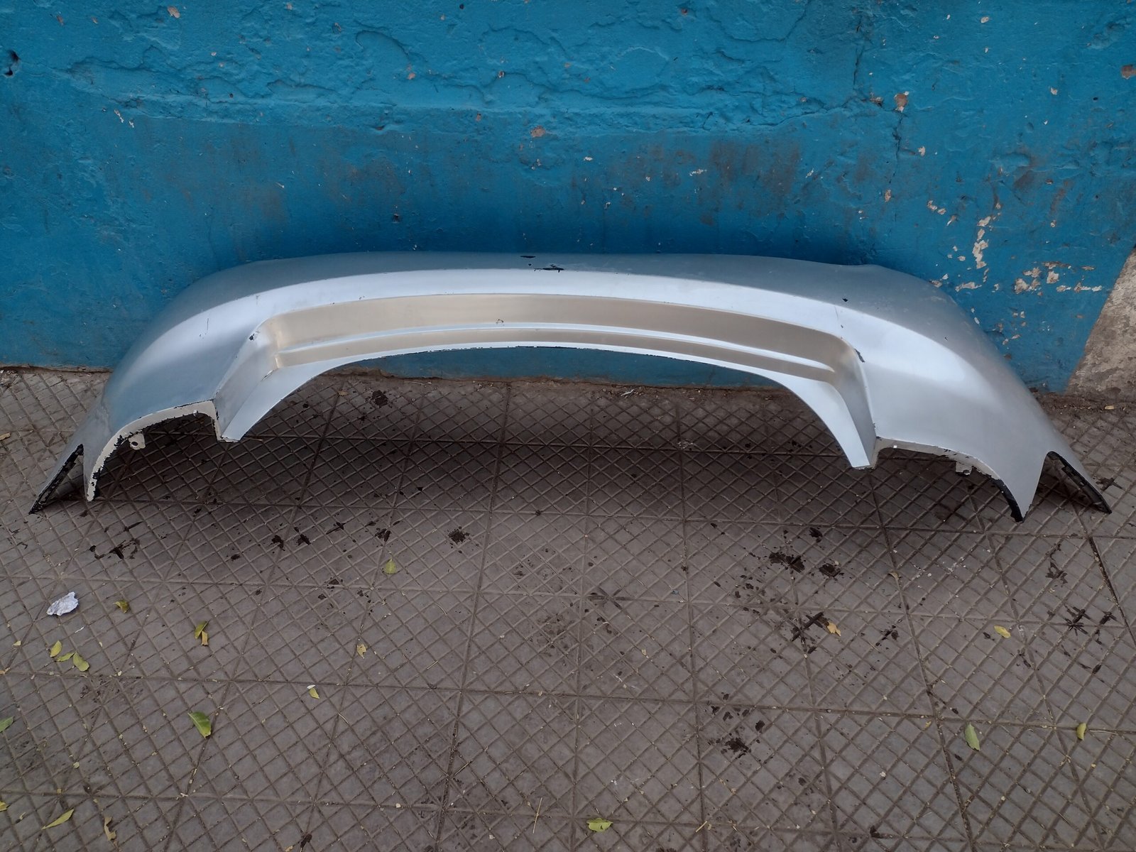 Parachoque trasero Kia Cerato 2011 - 2012 - Imagen 4
