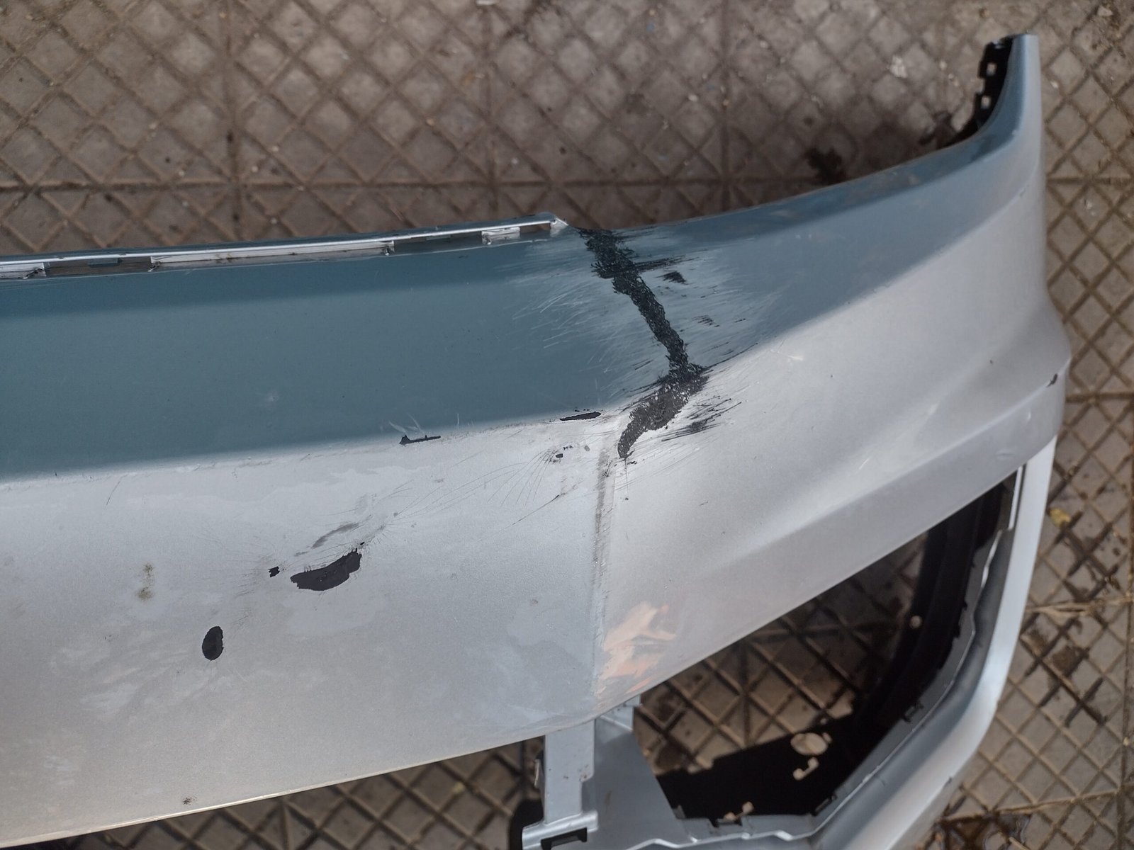 Parachoque delantero Volkswagen amarok 2017 - 2021 - Imagen 6