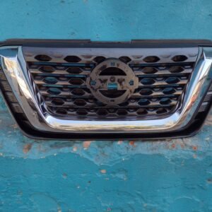 Mascara Nissan kicks 2017 - 2021