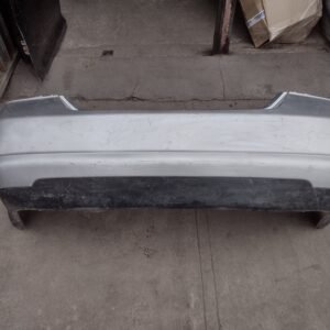 Parachoque trasero Nissan tida sedan 2009 - 2016