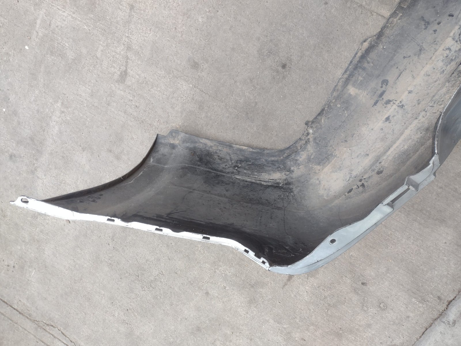 Parachoque trasero Nissan tida sedan 2009 - 2016 - Imagen 7