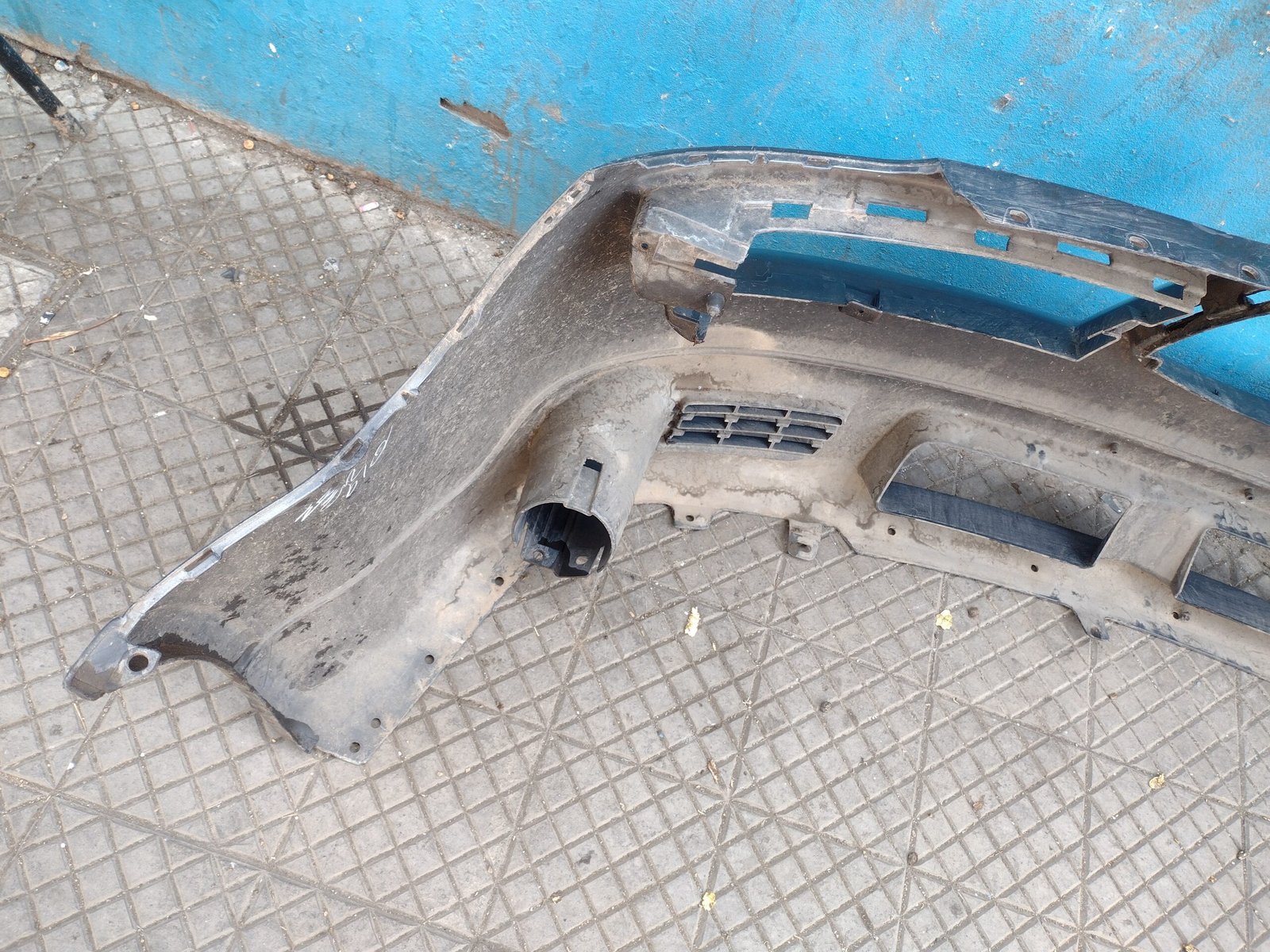Parachoque delantero subaru Tribeca 2005 - 2007 - Imagen 7