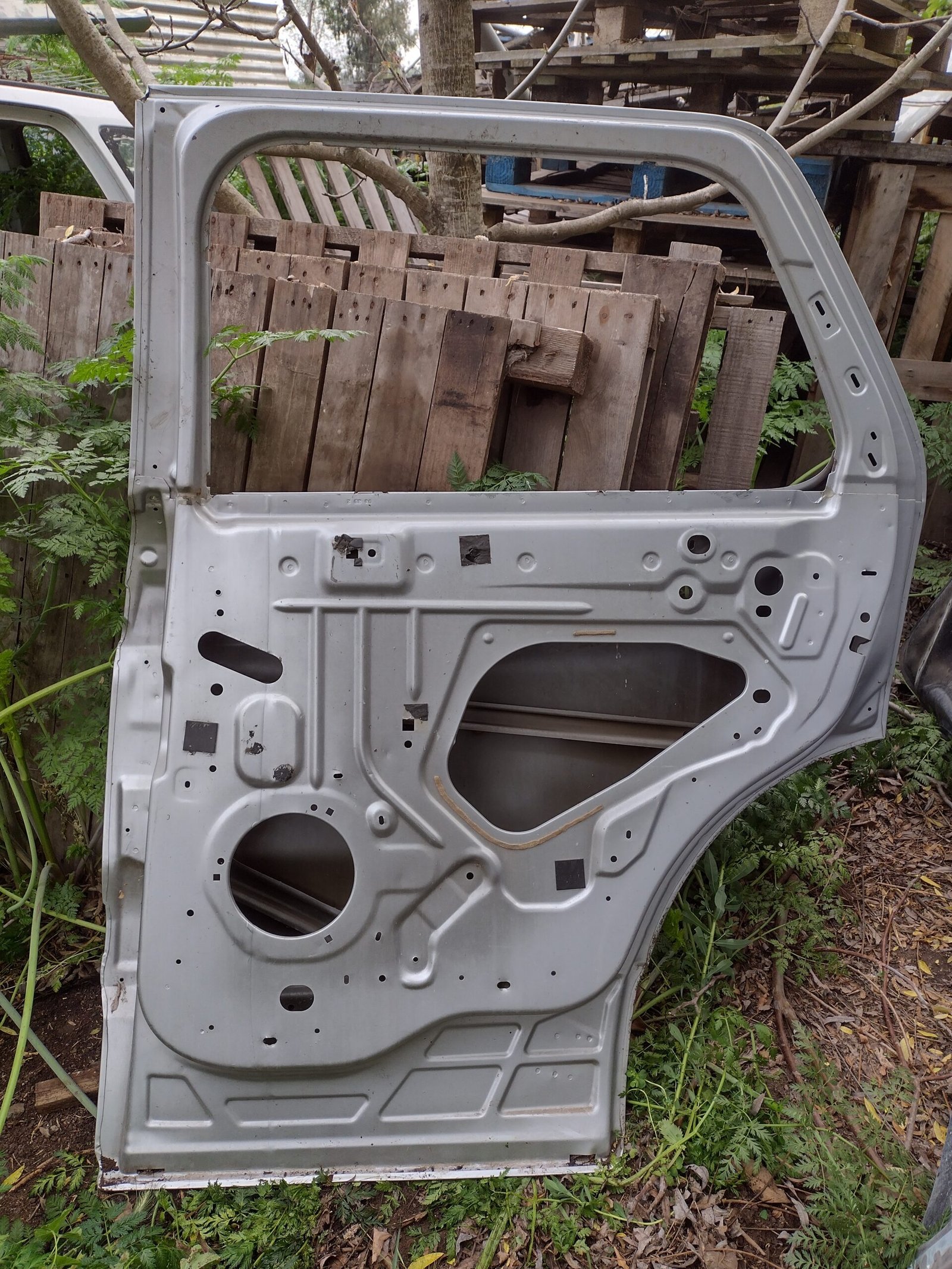 Puerta trasera derecha ford Explorer 2012 - 2019 - Imagen 4