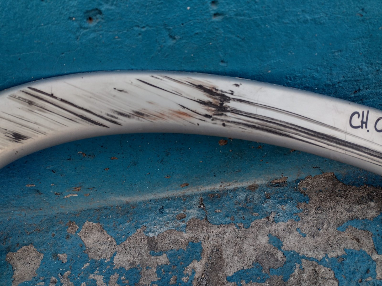 Moldura trasera izquierda Chevrolet Corsa swing 2000 - 2008 - Imagen 3