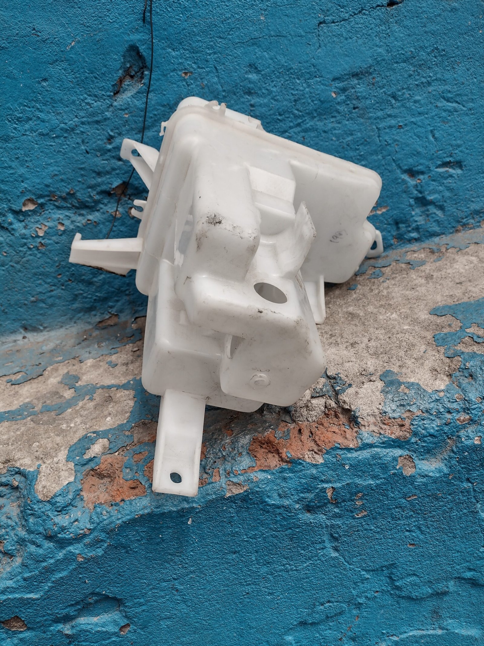 Depósito de limpia parabrisas Suzuki Swift 2012 - 2017 - Imagen 5
