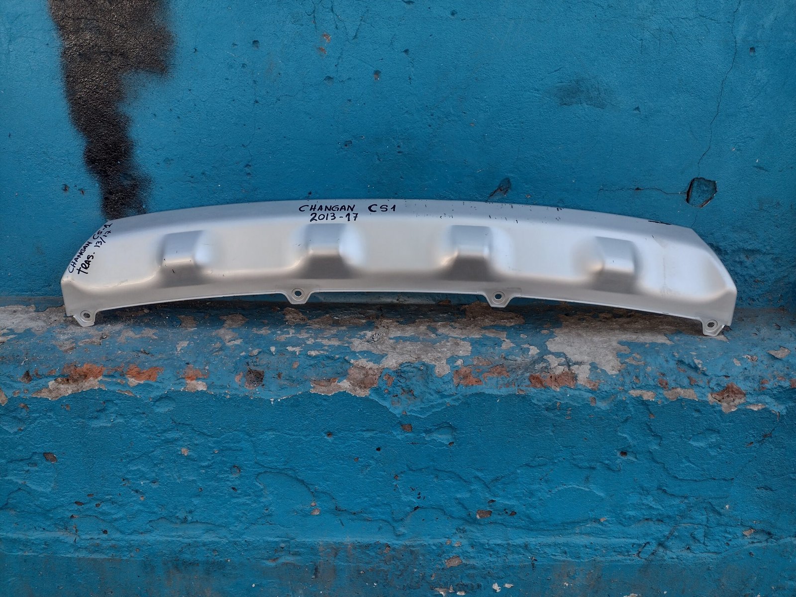 Moldura de parachoque trasero Changan Cs1 2013 - 2017